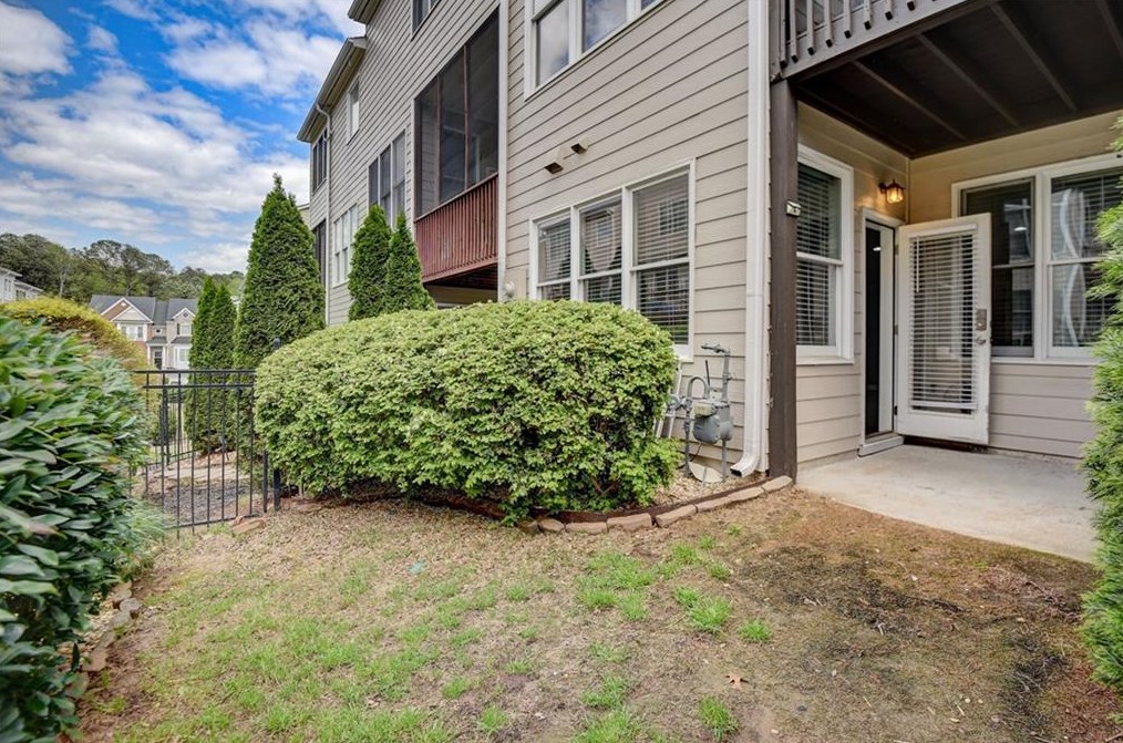 418 Creekview Trl, Smyrna GA  exterior