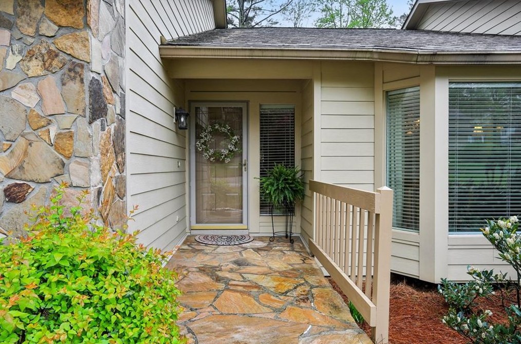 817 Muirfield Trl, Marietta, GA 30068-2653