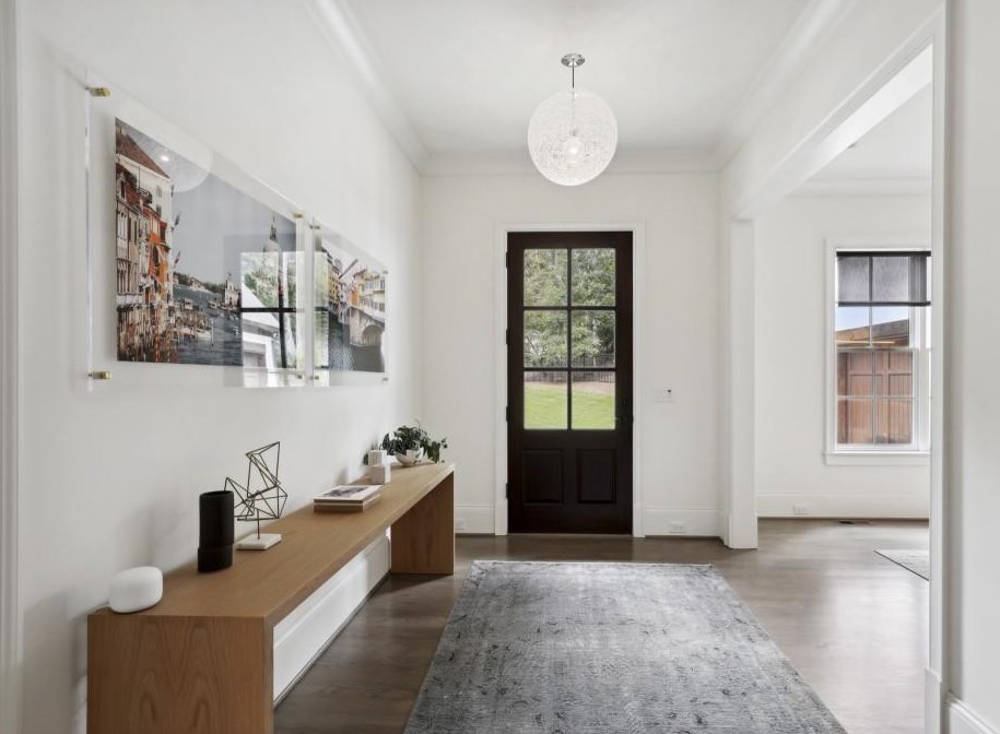 5335 Mount Vernon Pkwy, Atlanta GA  30327-4735 exterior