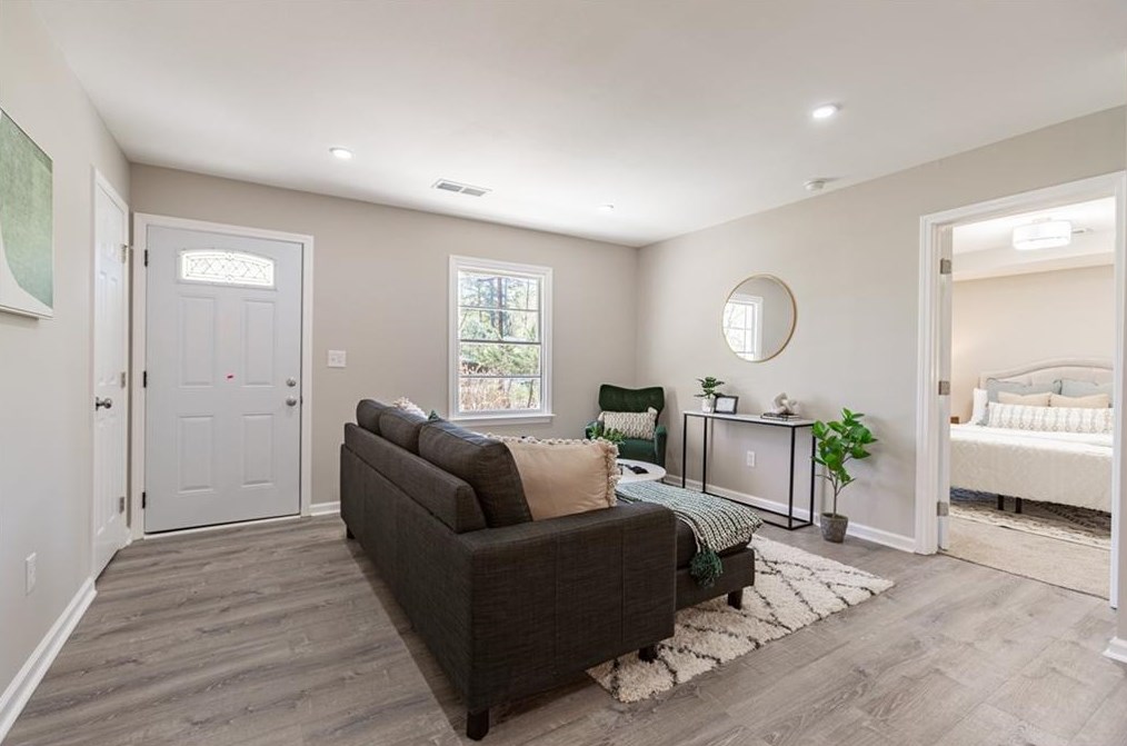 5864 Ronnie Dr, Rex GA 30273-1059 exterior