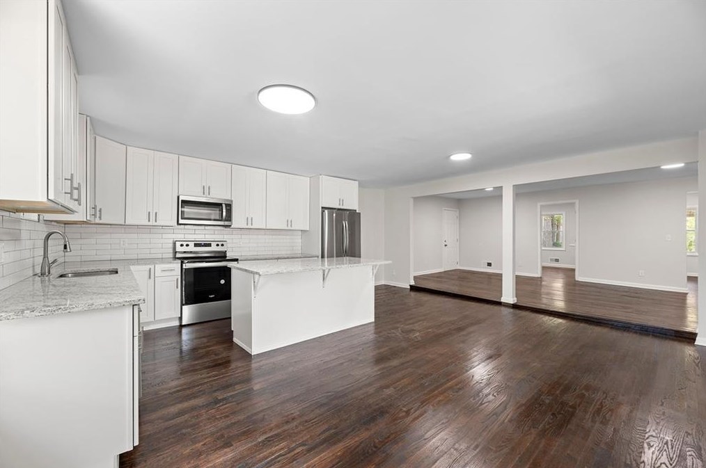3412 Elmtree Dr, Atlanta GA  30311-3028 exterior