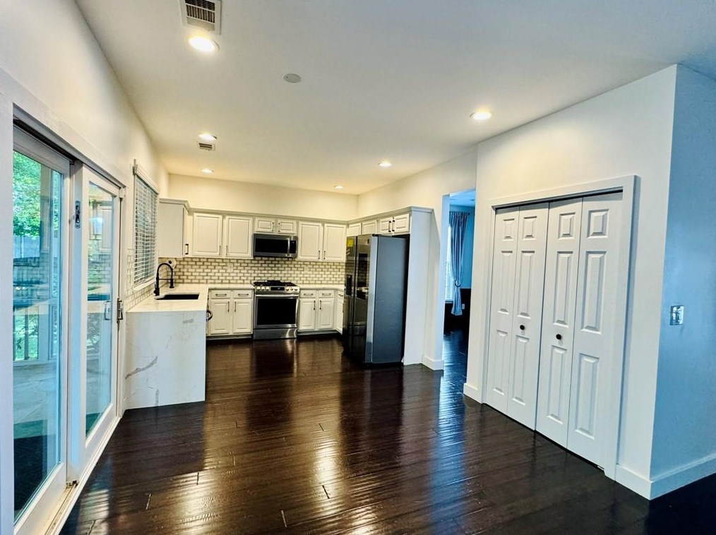 2904 Cottesford Way, Smyrna GA  30080-2192 exterior