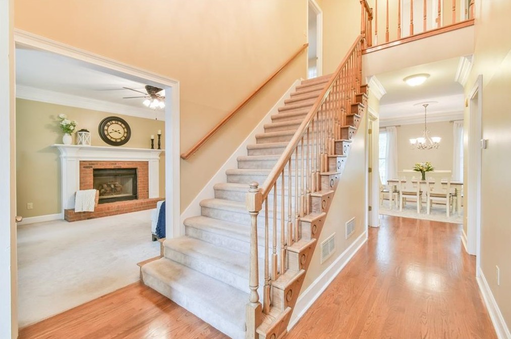 614 Fairway Ct, Marietta, GA 30068-4159