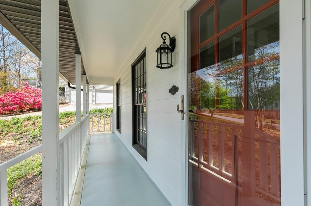 3903 Millwood Ln, Lilburn, GA 30047-2622