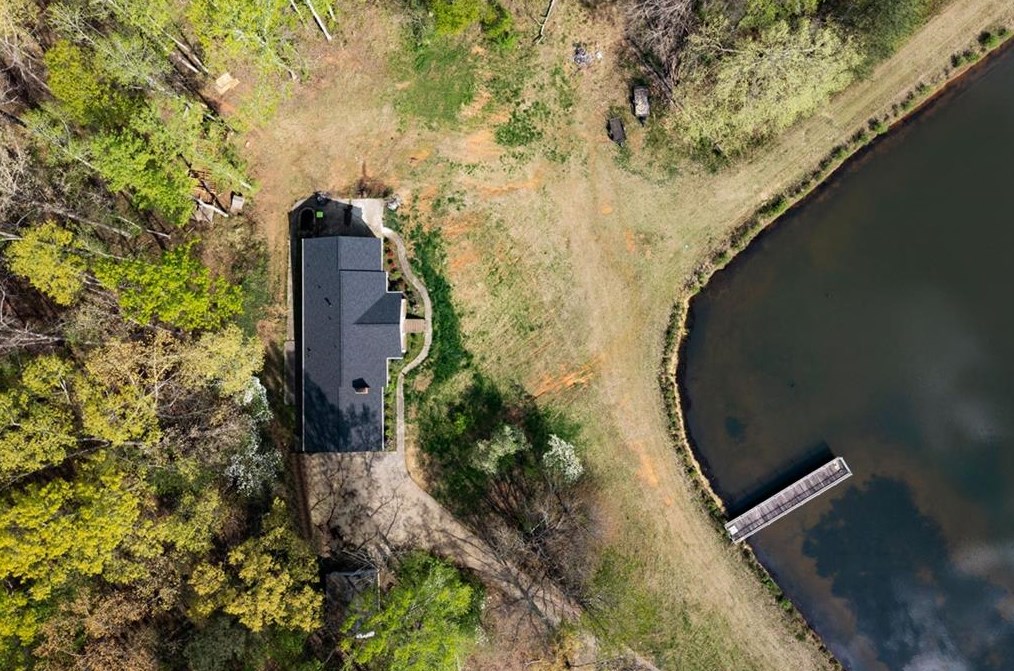 8111 Dallas Acworth Hwy, Dallas GA 30132-7936 exterior