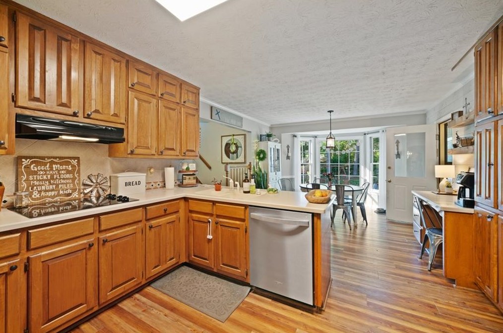 1805 Vintage Dr, Lithonia, GA 30078-2271