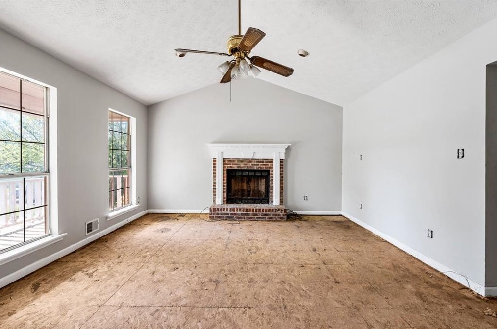 121 Mixon St, Griffin, GA 30224