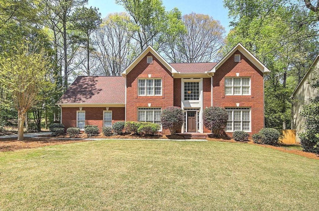 1109 Lynhurst Ln, Lithonia, GA 30078-2071