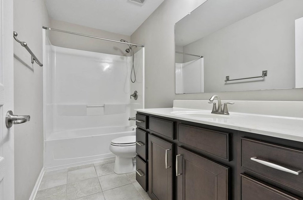 1568 Lenox Overlook Rd, Atlanta GA  30329-1528 exterior