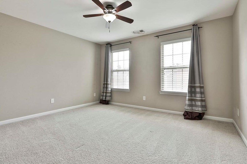 1568 Lenox Overlook Rd, Atlanta GA  30329-1528 exterior