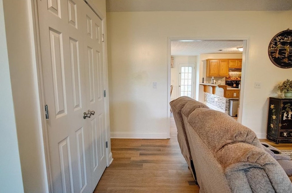 132 King George Ct, Calhoun, GA 30701-7986