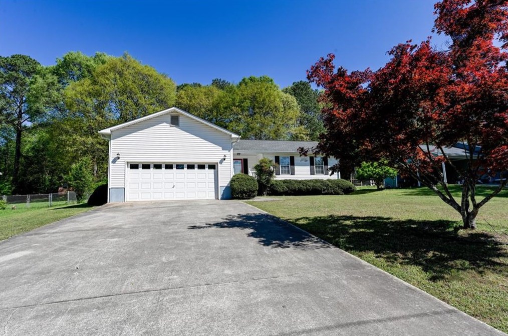 45 Highland Cir, Stockbridge, GA 30281