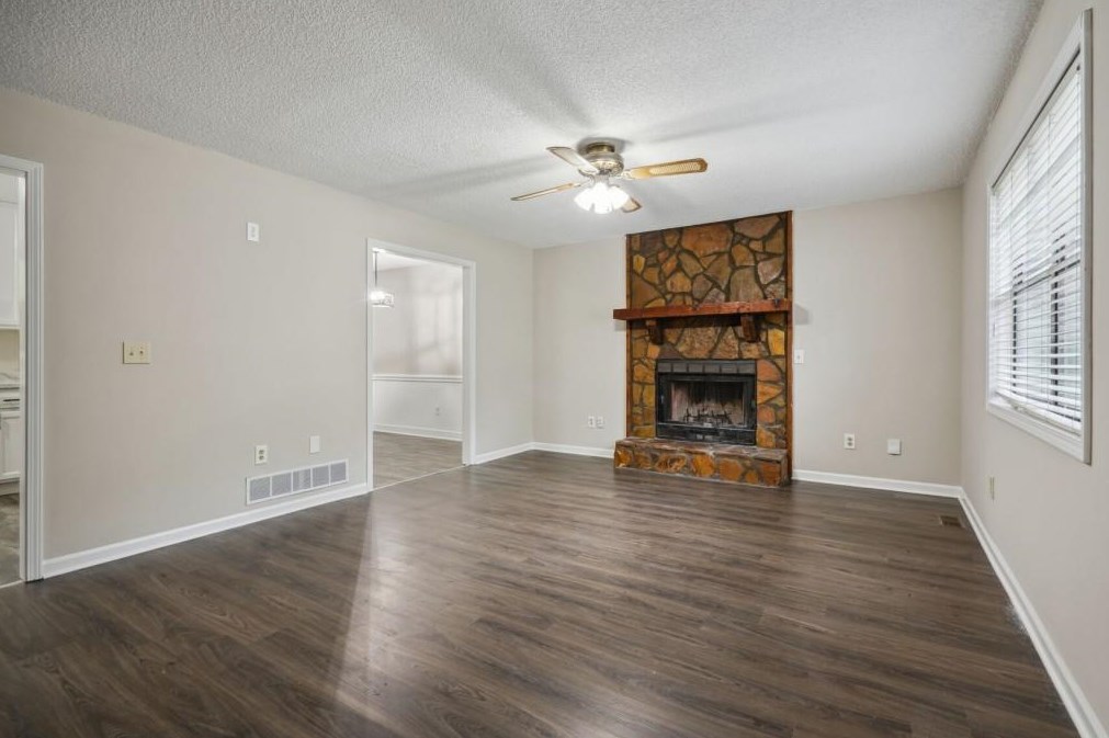 241 Fox Ridge Ct, Dallas, GA 30157