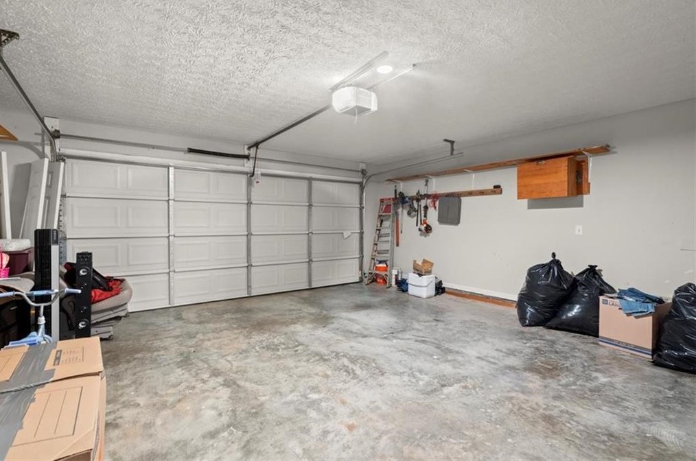 3905 Piper Glen Dr, Buford GA  30519-3987 exterior