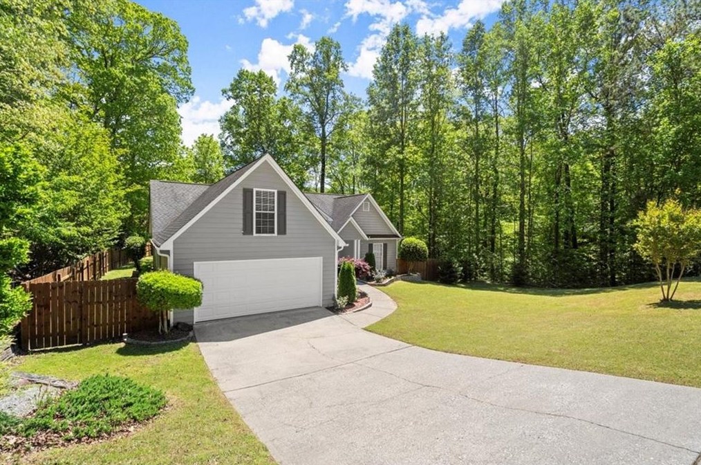 3905 Piper Glen Dr, Buford, GA 30519