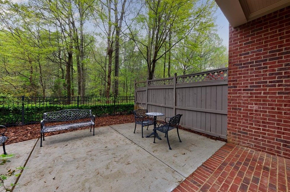 308 Nottaway Ln, Alpharetta GA 30009-2287 exterior