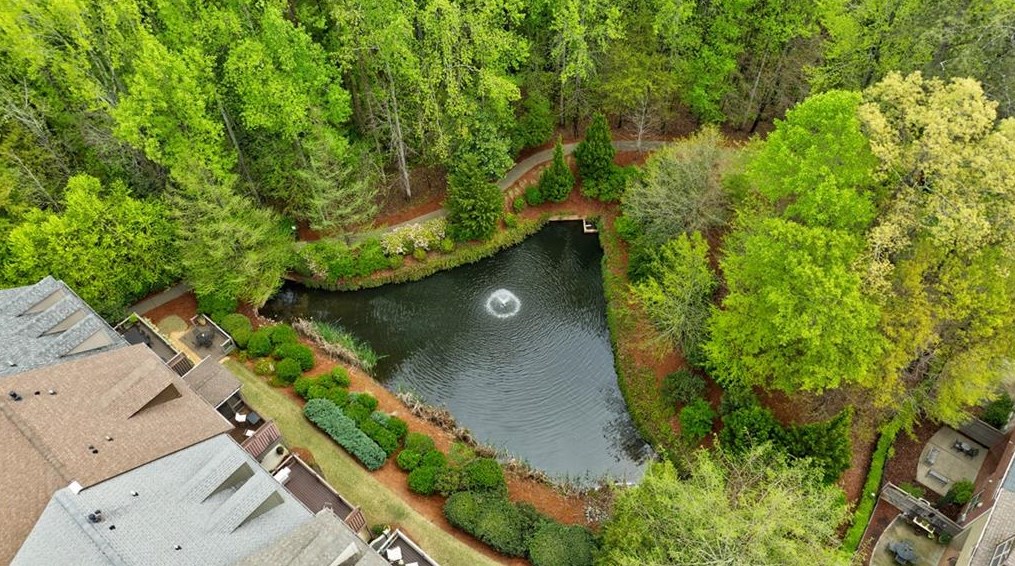 308 Nottaway Ln, Alpharetta GA 30009-2287 exterior