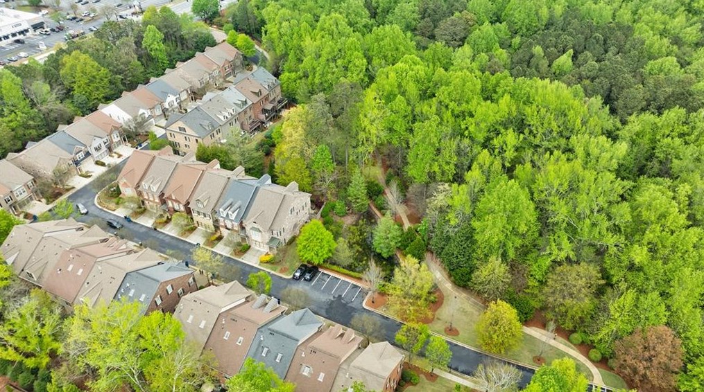 308 Nottaway Ln, Alpharetta GA 30009-2287 exterior