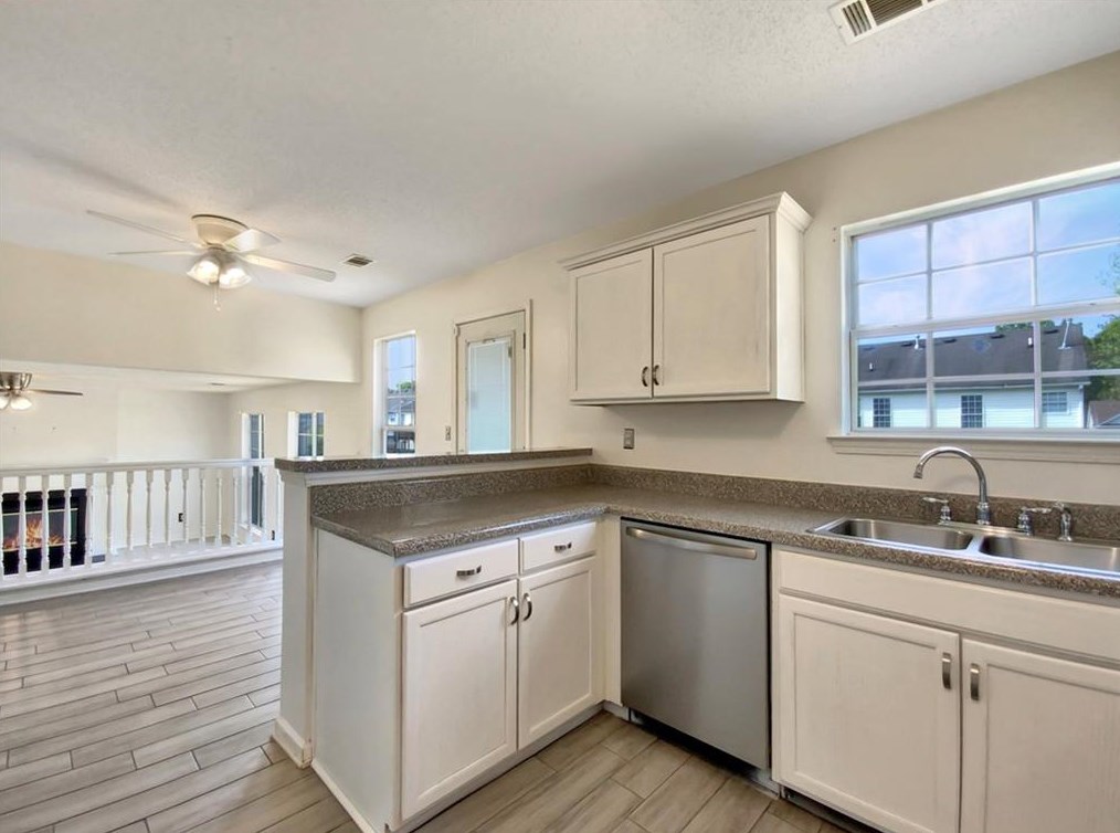 3382 Waggoner Pl, Rex GA 30273-5215 exterior