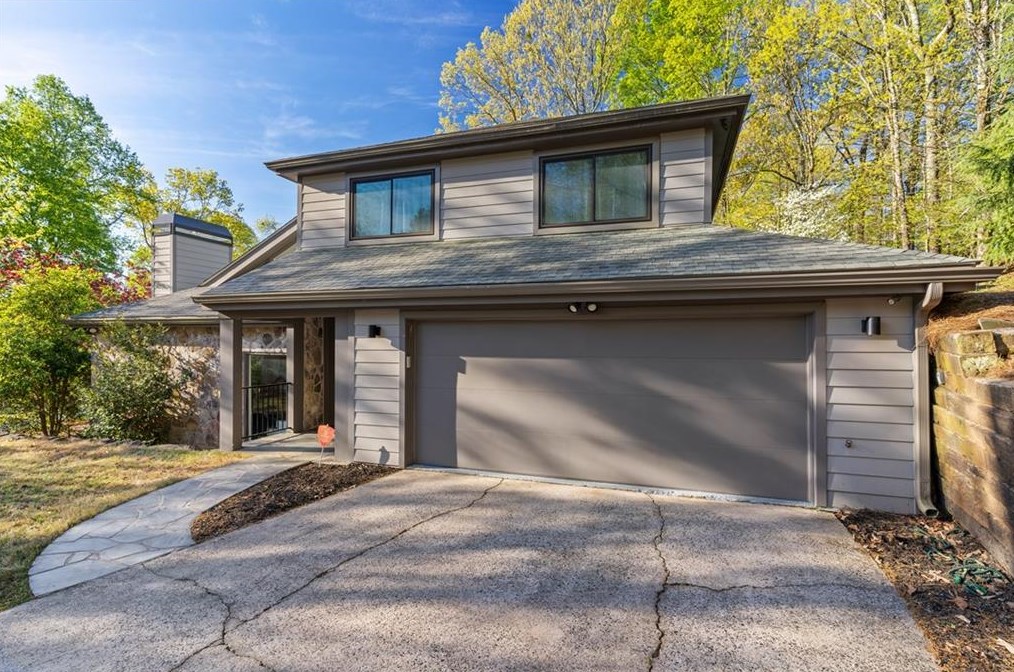90 Fairway Ridge Dr, Alpharetta, GA 30022