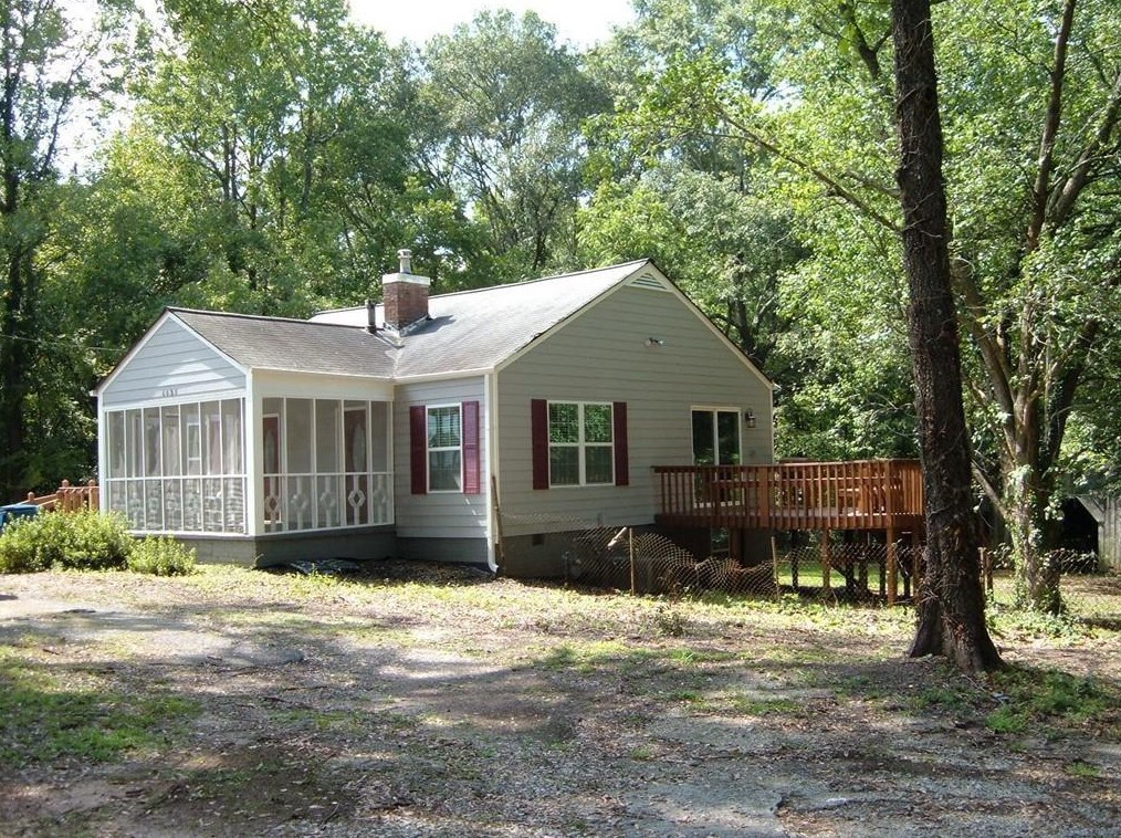 6030 Gordon Rd, Austell GA  30168-4933 exterior