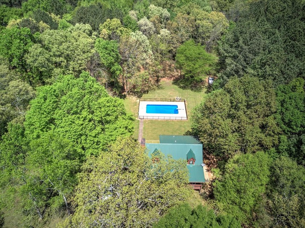 4134 Dews Pond Rd, Calhoun GA  30701-4337 exterior