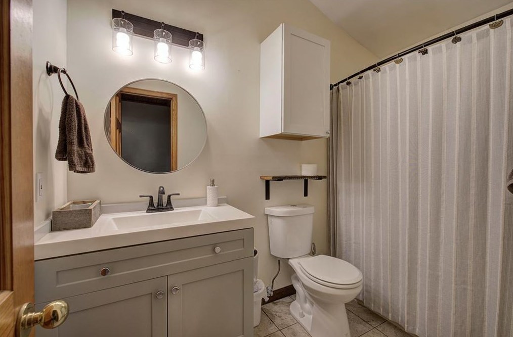 4134 Dews Pond Rd, Calhoun GA  30701-4337 exterior