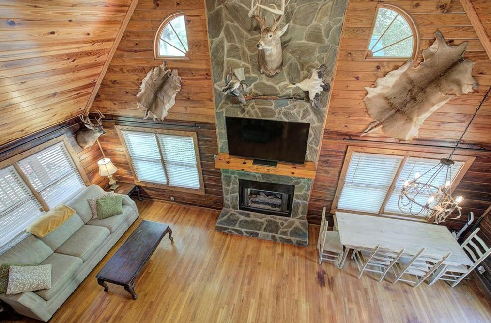 4134 Dews Pond Rd, Calhoun GA  30701-4337 exterior