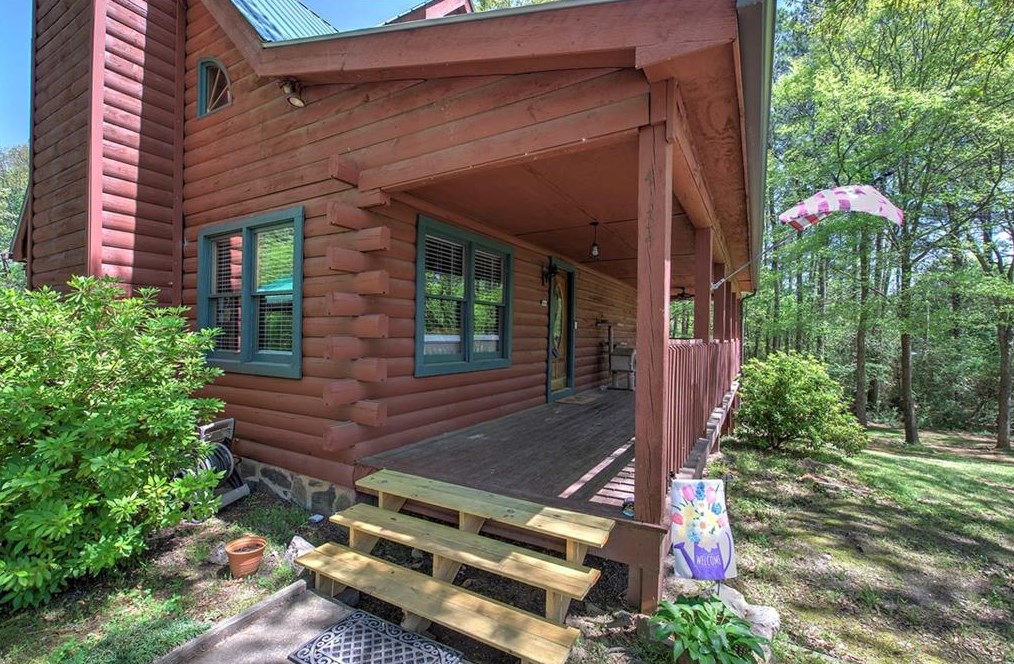 4134 Dews Pond Rd, Calhoun, GA 30701