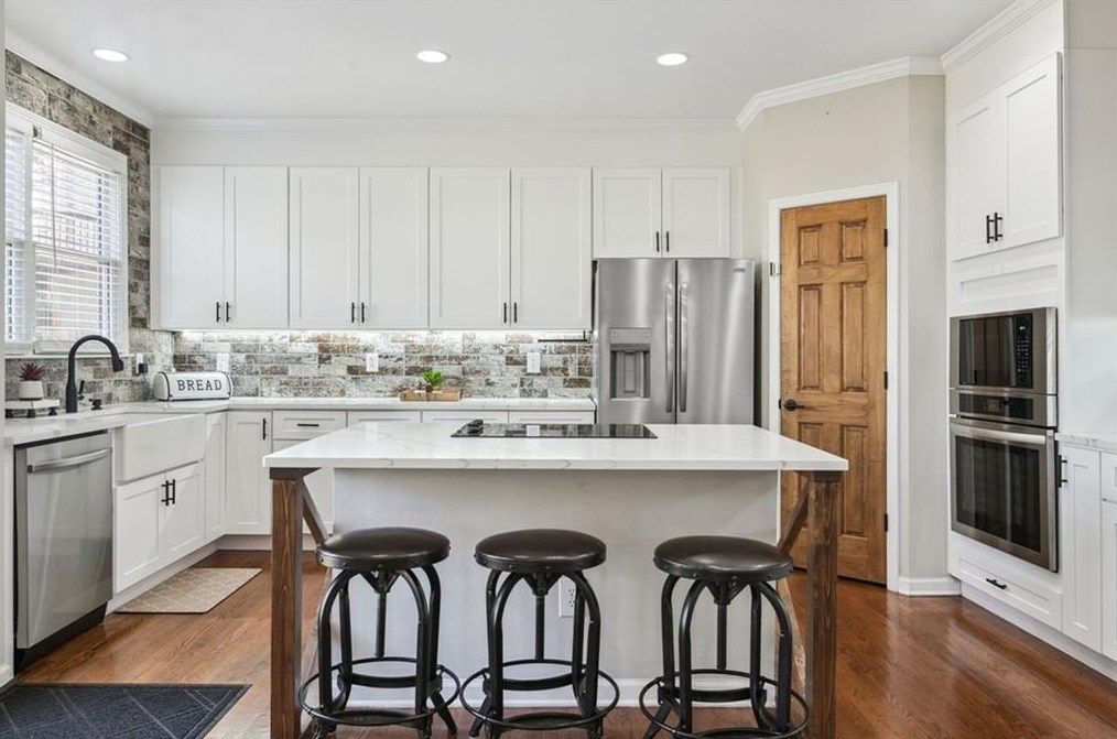 4028 Windgrove Xing, Suwanee GA  30024-7099 exterior