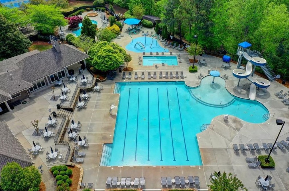 4028 Windgrove Xing, Suwanee GA  30024-7099 exterior