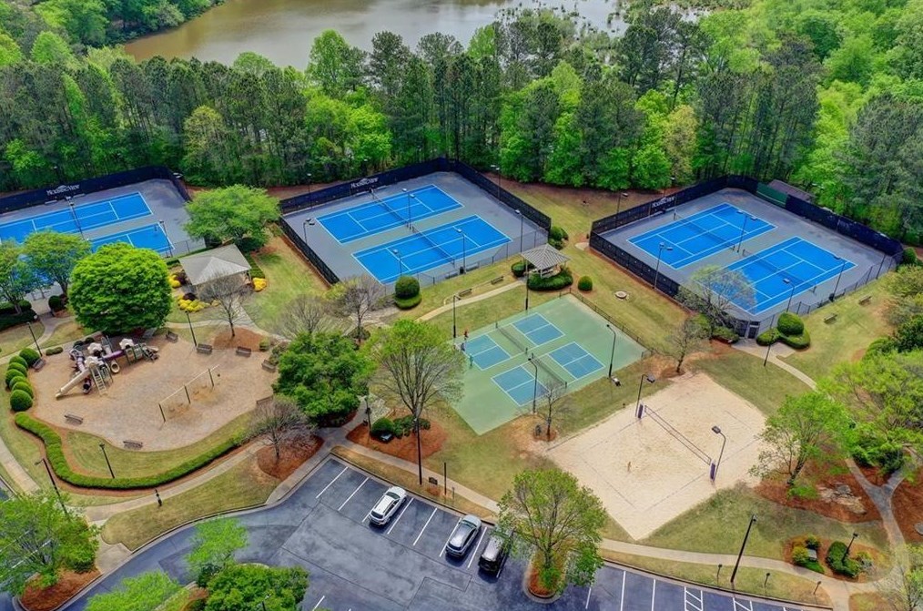 4028 Windgrove Xing, Suwanee GA  30024-7099 exterior