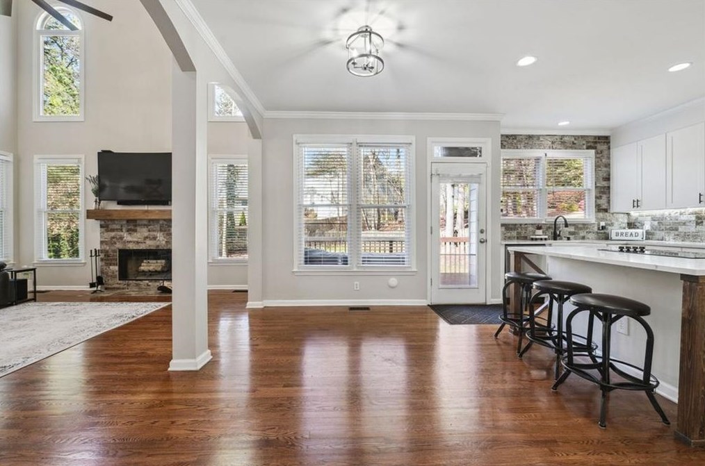 4028 Windgrove Xing, Suwanee GA  30024-7099 exterior