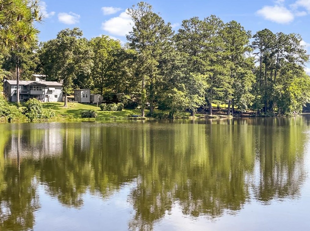 2560 Winding Lake Trl, Conyers GA  30012-2492 exterior