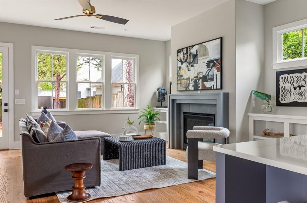 632 Sycamore Dr, Decatur GA  30030-2749 exterior