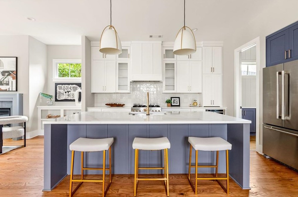 632 Sycamore Dr, Decatur GA  30030-2749 exterior