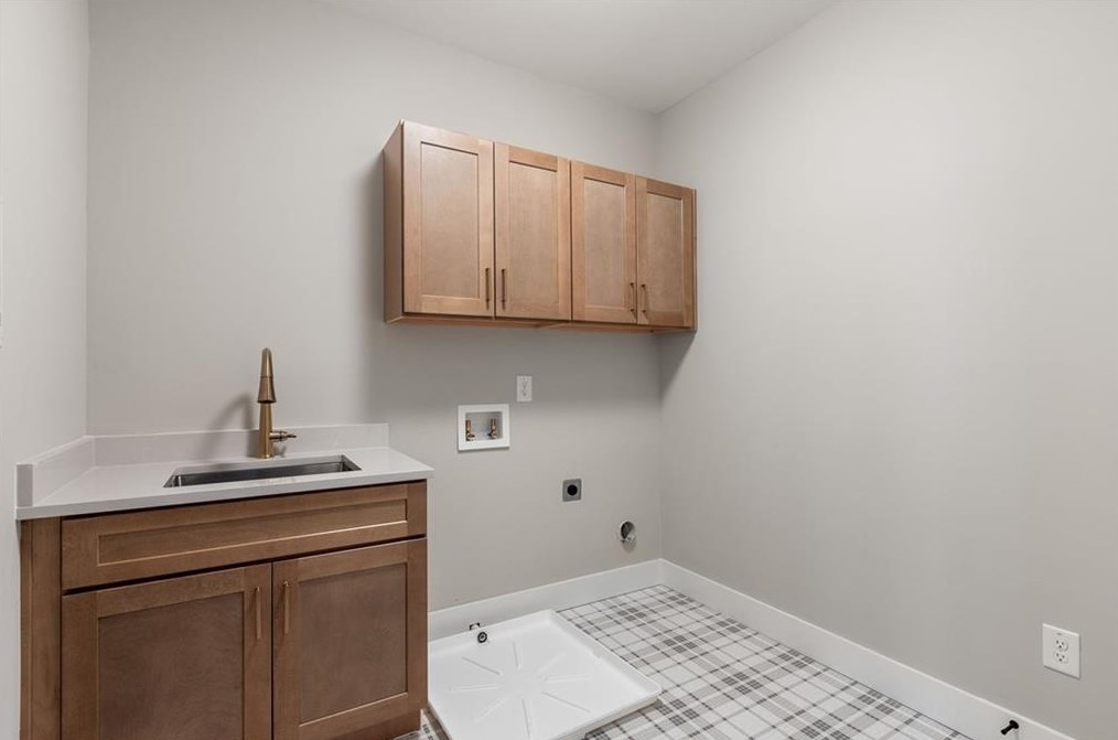 632 Sycamore Dr, Decatur GA  30030-2749 exterior