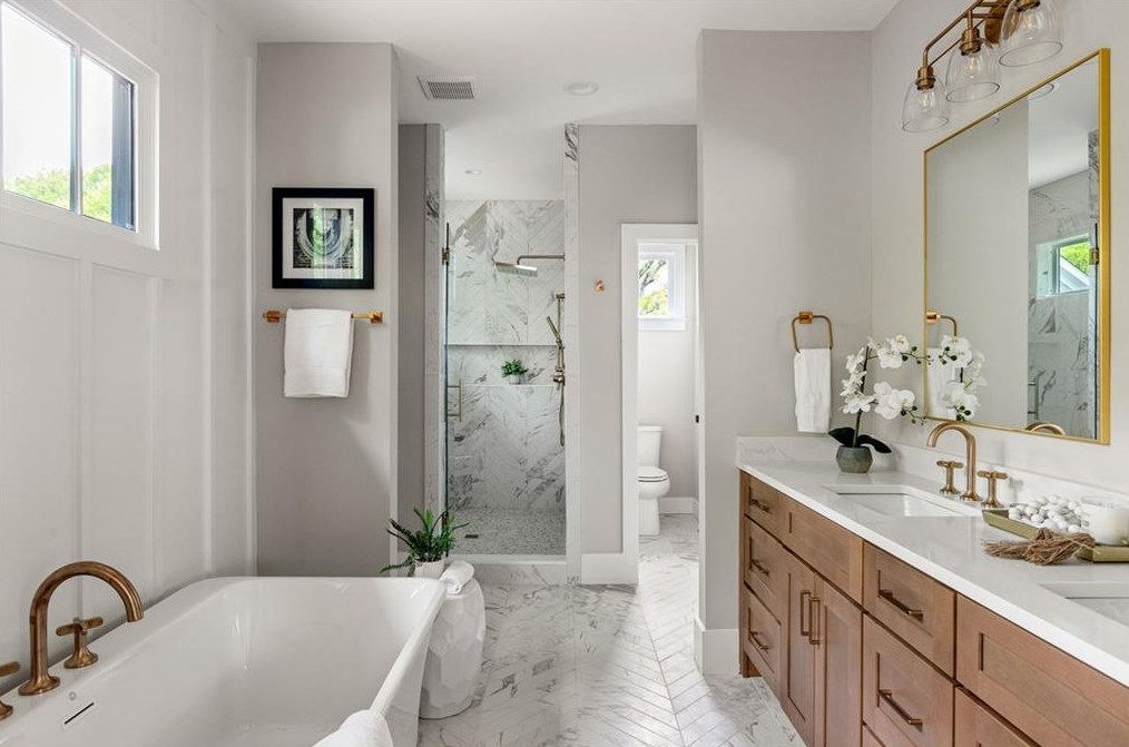 632 Sycamore Dr, Decatur GA  30030-2749 exterior