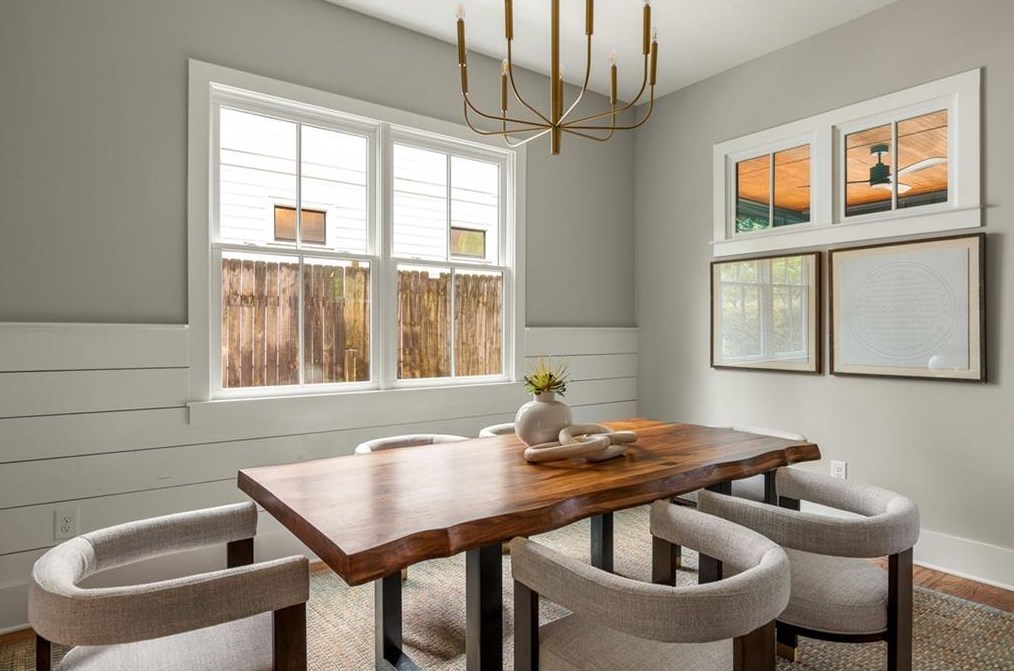 632 Sycamore Dr, Decatur GA  30030-2749 exterior