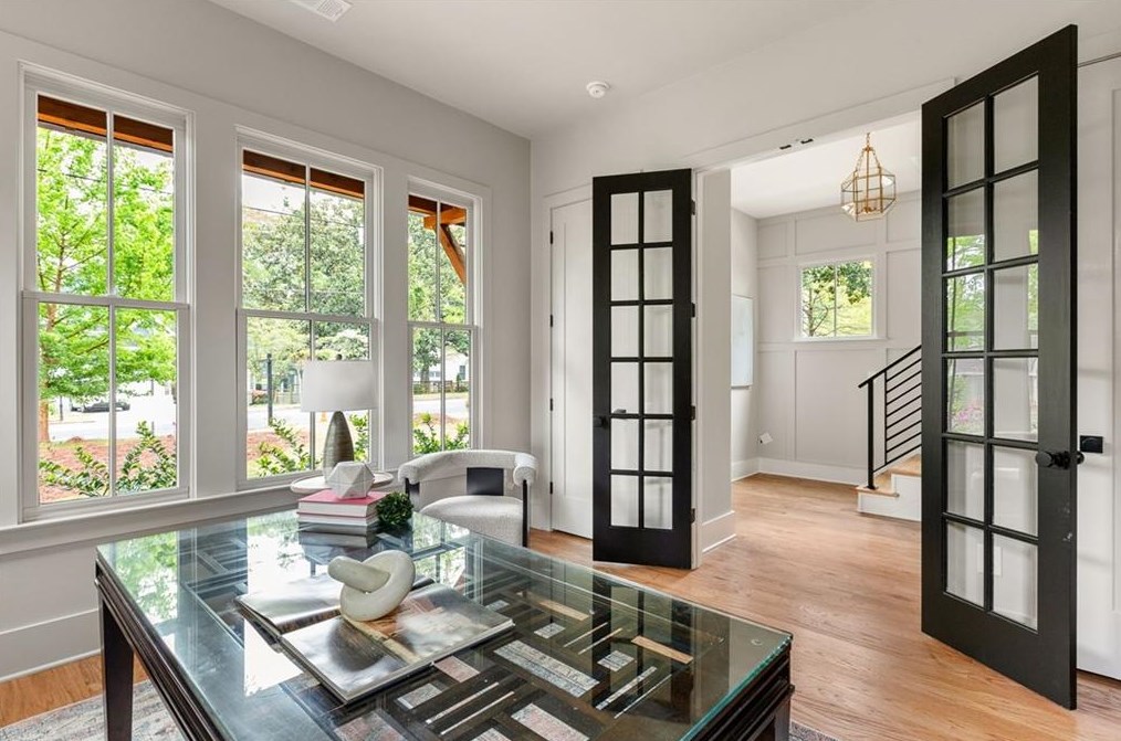 632 Sycamore Dr, Decatur GA  30030-2749 exterior