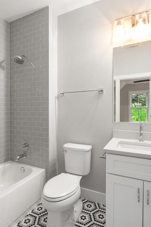 632 Sycamore Dr, Decatur GA  30030-2749 exterior