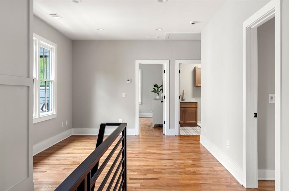 632 Sycamore Dr, Decatur GA  30030-2749 exterior