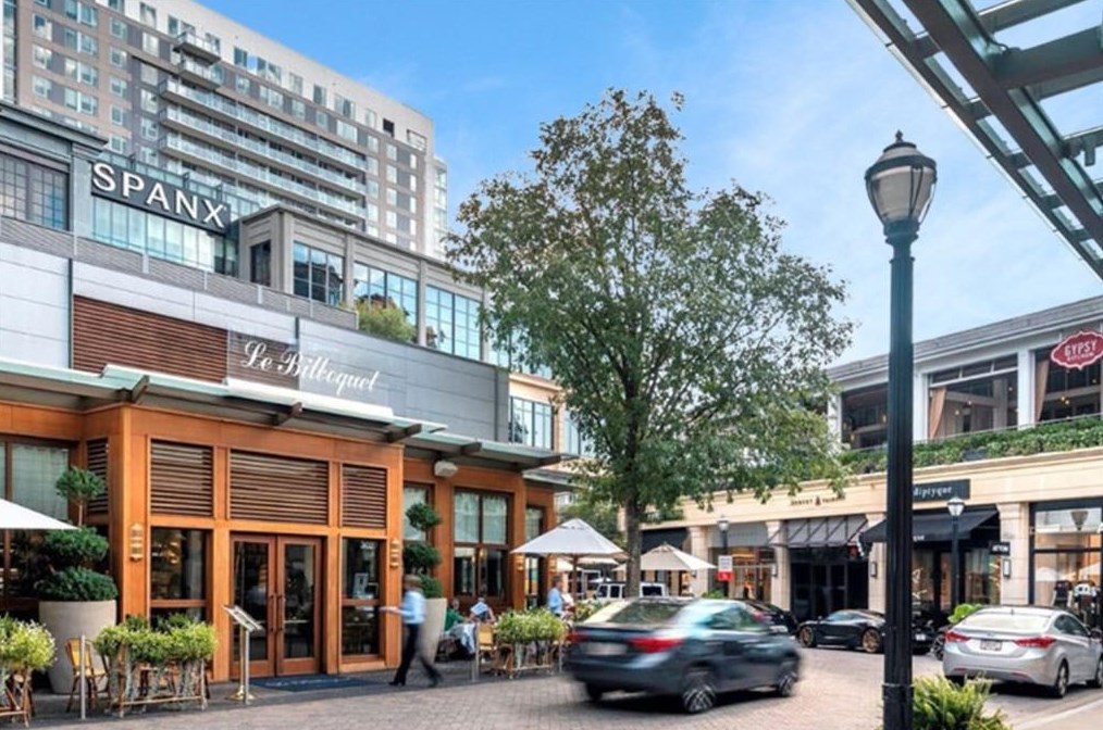 106 Sheridan Dr, Atlanta GA  30305-3136 exterior