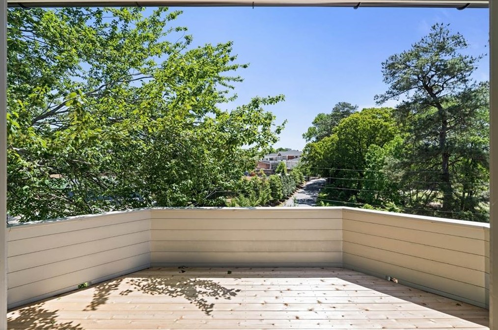 106 Sheridan Dr, Atlanta GA  30305-3136 exterior