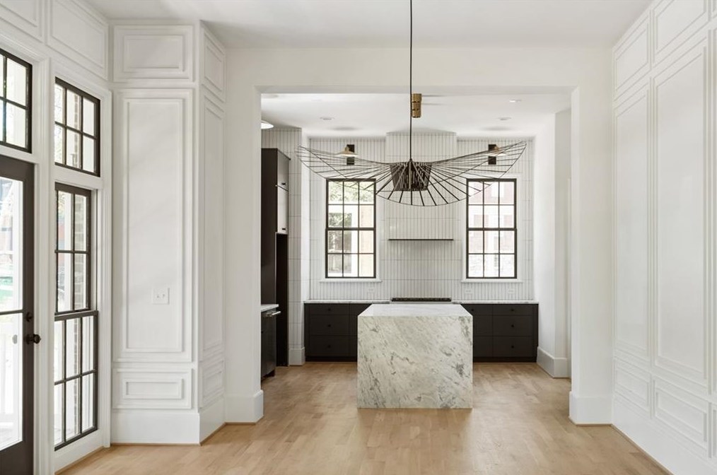 106 Sheridan Dr, Atlanta GA  30305-3103 exterior