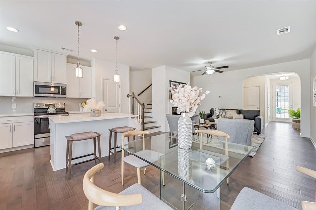 2721 Avanti Way, Decatur GA  30035-4192 exterior