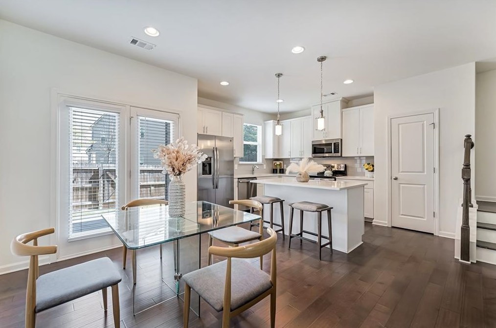 2721 Avanti Way, Decatur GA  30035-4192 exterior