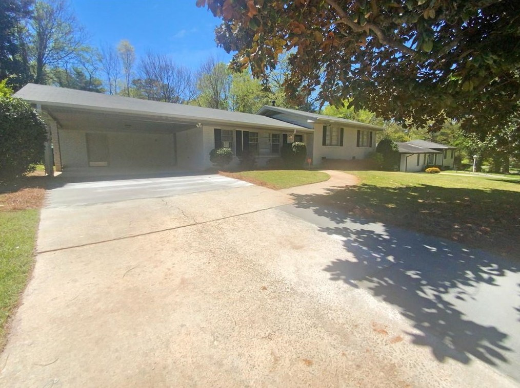 3337 Irish Ln, Decatur, GA 30032-5924