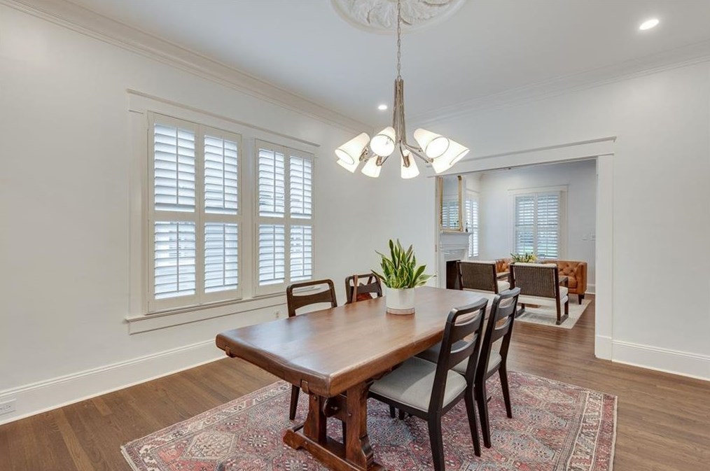 637 Cresthill Ave, Atlanta GA  30306-3639 exterior