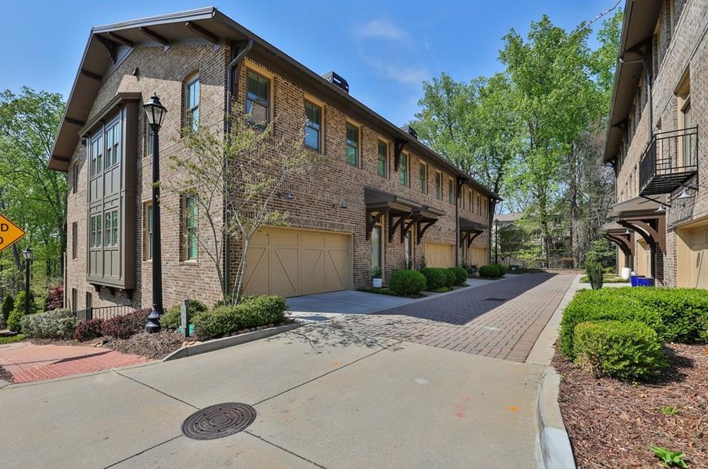 105 Webb St, Roswell, GA 30075-0035